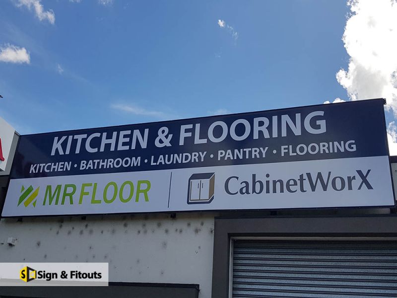 Building sign, panel sign