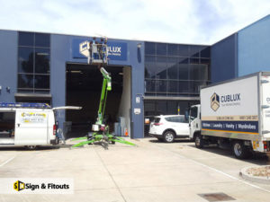 Buildigng sign, sign installation, Factory signage