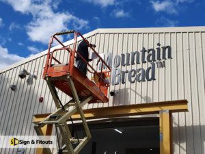 sign installation, 3D building sign