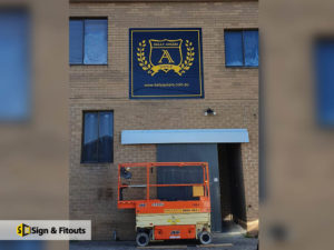 Building sign, sign installation