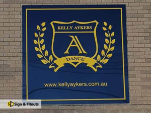 Building sign, panel signage