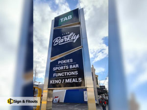 Pylon sign, Light box pylon signage