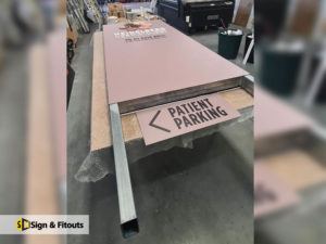 yard sign fabrication, way finding signage fabrication