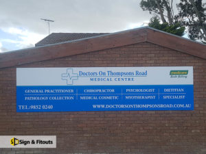 Building sign, panel sign