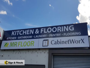 Building sign, panel sign