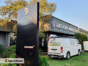 building sign, pylon signage, 3D letter sign