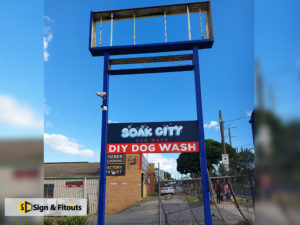 pylon sign, Business sign, Carwash sign