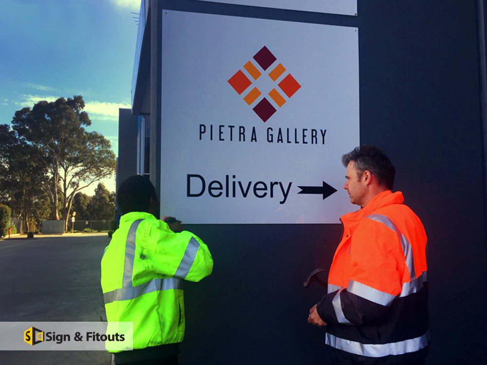 Panel sign, Business sign