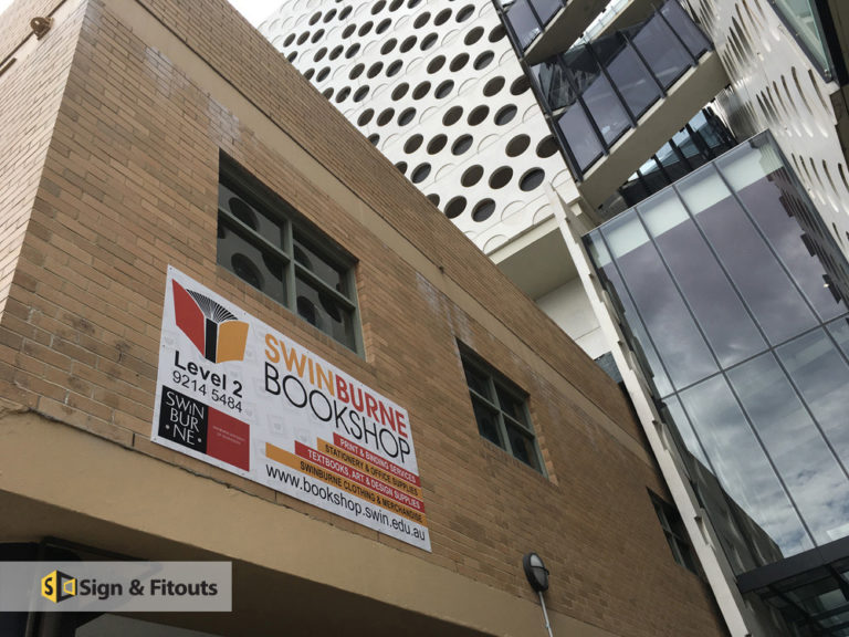 Building sign, panel sign