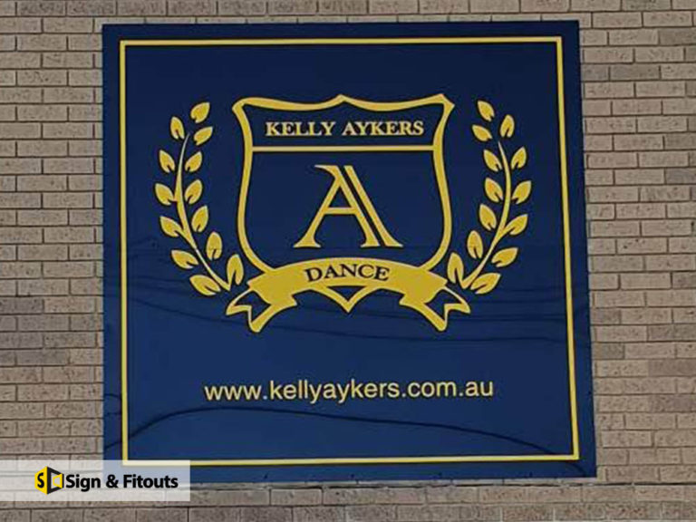 Building sign, panel signage